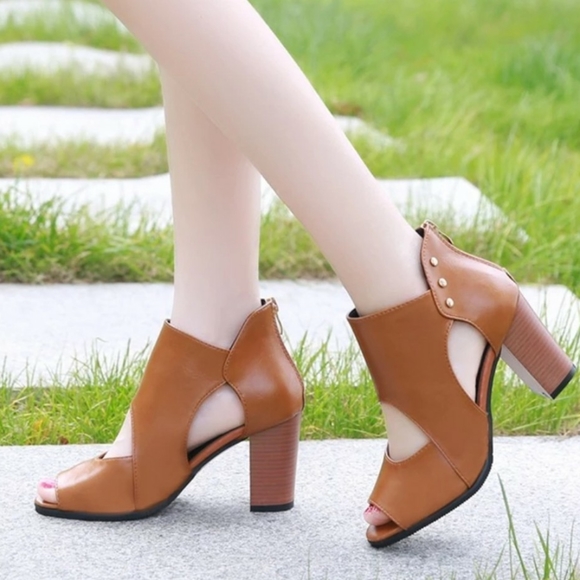 Shoes Sandals - Picture 4 of 5